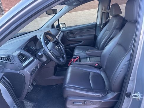 Used 2018 Honda Odyssey EX-L image 16