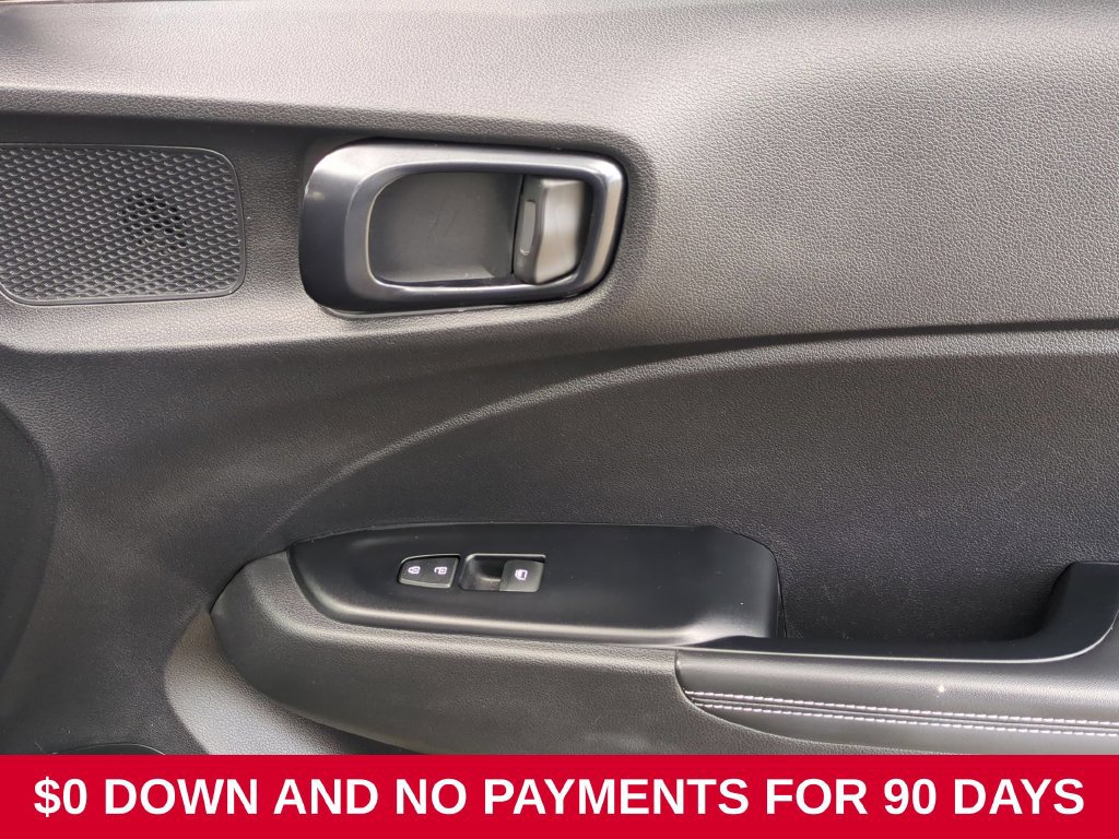 Used 2025 Hyundai Venue Limited FWD image 32