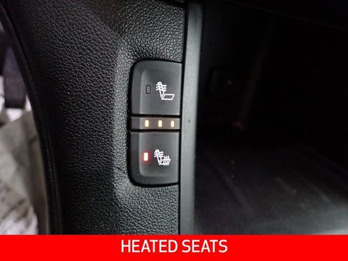 Used 2019 GMC Acadia SLT image 3