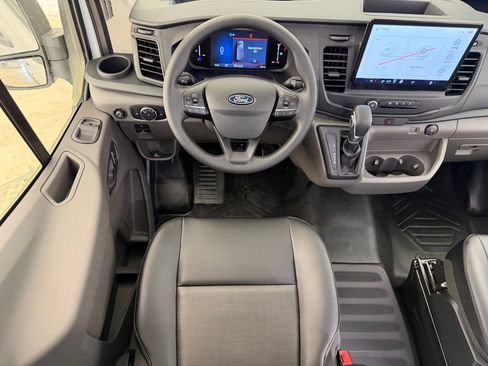 New 2026 Ford Transit 250 148 Medium Roof RWD image 21