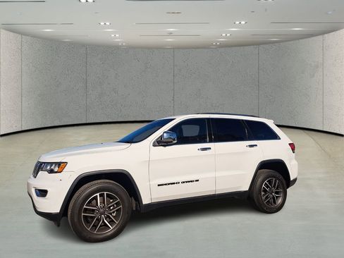Used 2022 Jeep Grand Cherokee Limited image 4