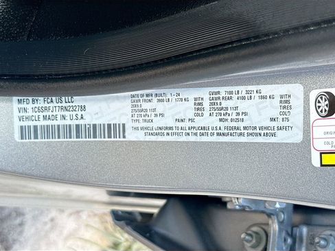 Used 2024 RAM 1500 Laramie image 35