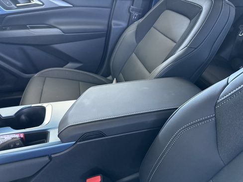 Used 2024 Chevrolet Equinox EV LT FWD image 21