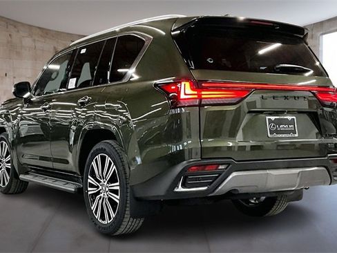 New 2026 Lexus LX 600 4WD w/ Luxury Package image 3