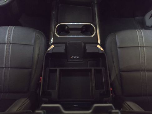 Used 2025 Chevrolet Silverado 3500 High Country w/ Technology Package image 7