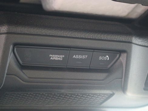 Used 2025 Jeep Gladiator Rubicon w/ Convenience Group AWD/4WD image 33