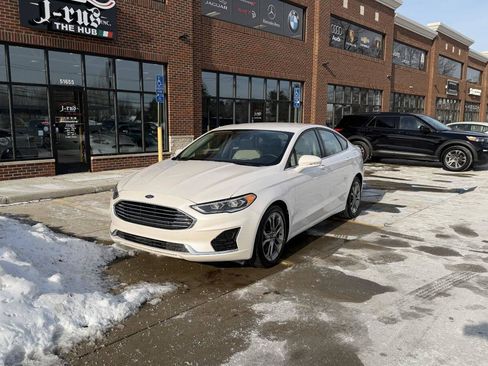 Used 2020 Ford Fusion SEL image 2