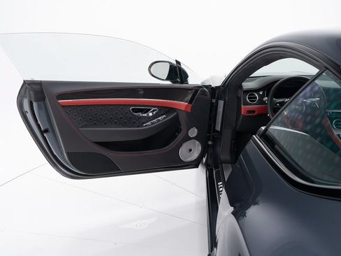 Certified 2023 Bentley Continental GT V8 AWD/4WD image 10