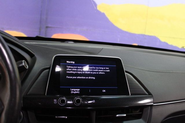 Certified 2022 Cadillac CT4 Premium Luxury AWD/4WD image 19