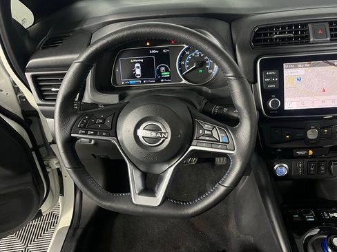 Used 2025 Nissan Leaf SV Plus image 13
