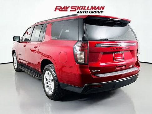 Used 2022 Chevrolet Suburban RST w/ Luxury Package AWD/4WD image 5