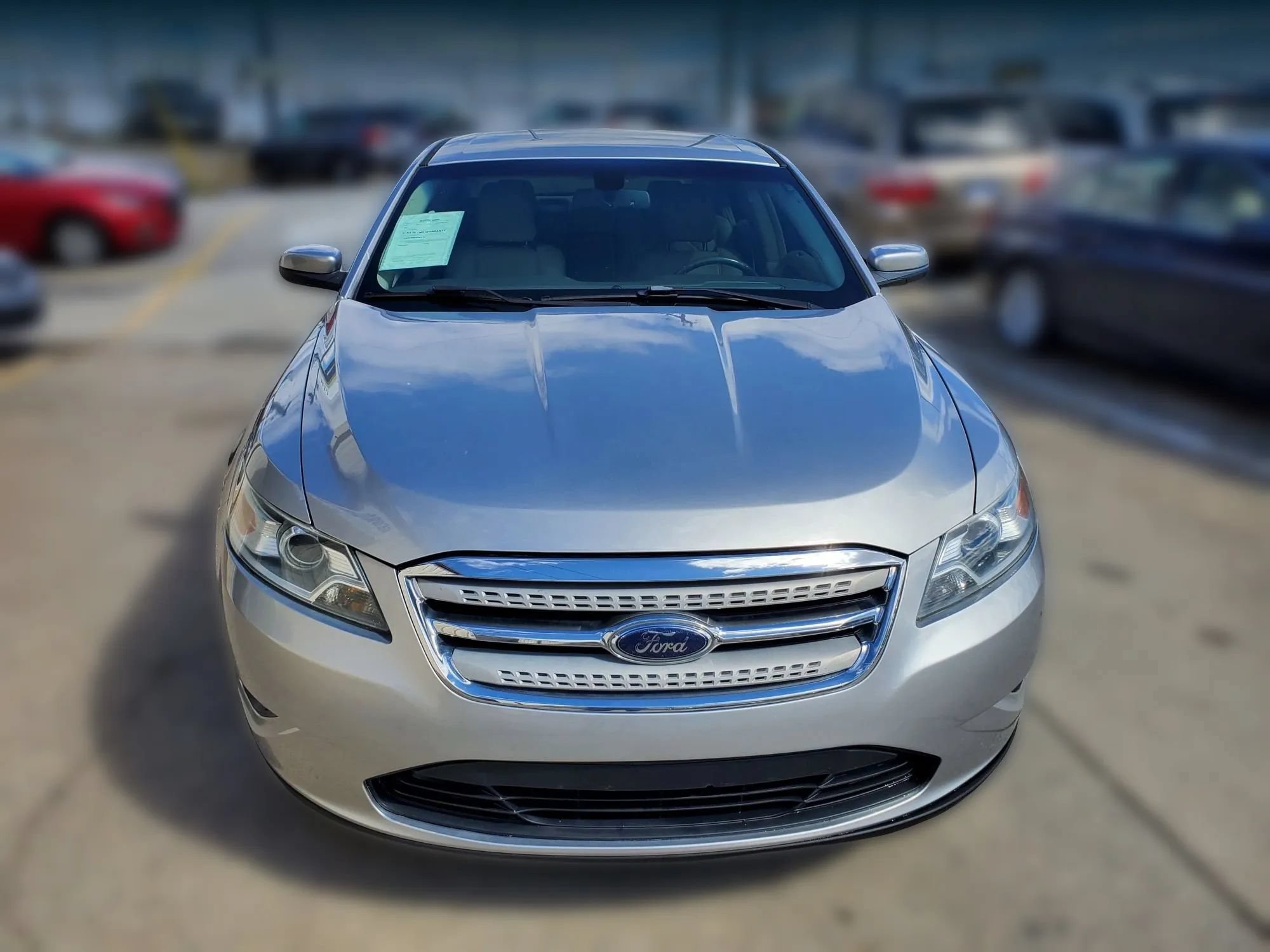 Used 2010 Ford Taurus SEL FWD image 12