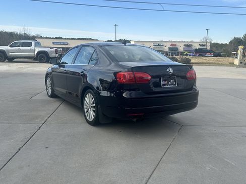 Used 2014 Volkswagen Jetta TDI image 16