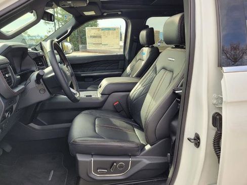 New 2024 Ford Expedition Platinum image 6