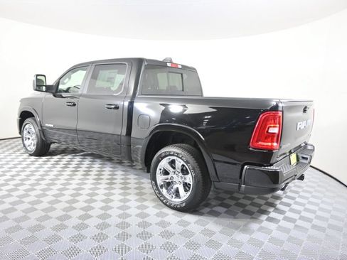 Used 2026 RAM 1500 Big Horn AWD/4WD image 4
