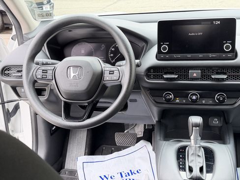 Used 2024 Honda HR-V LX image 19