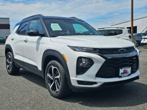 Used 2023 Chevrolet TrailBlazer RS AWD/4WD image 1