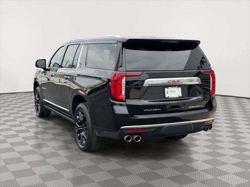 Used 2023 GMC Yukon XL Denali w/ Denali Reserve Package AWD/4WD image 5