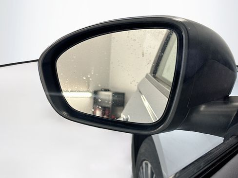 Used 2024 Nissan Altima 2.5 SV AWD/4WD image 16