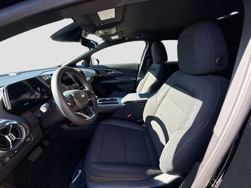 New 2026 Chevrolet Equinox EV LT image 22