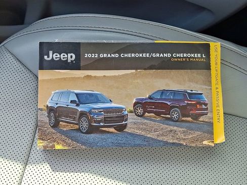 Used 2022 Jeep Grand Cherokee Overland image 26