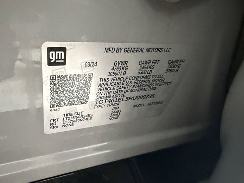 Used 2024 GMC Sierra EV Denali AWD/4WD image 39