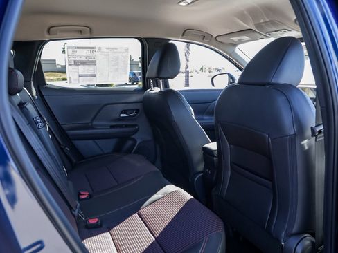 New 2026 Nissan Kicks SR image 22