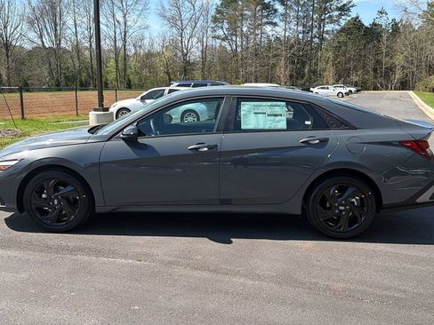 New 2026 Hyundai Elantra Sport FWD image 9