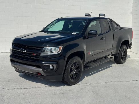 Used 2021 Chevrolet Colorado Z71 w/ Z71 Midnight Edition AWD/4WD image 10