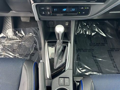 Certified 2017 Toyota Corolla SE w/ SE Premium Package image 12