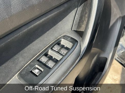 Used 2019 Ford Ranger XLT w/ Equipment Group 302A Luxury AWD/4WD image 11
