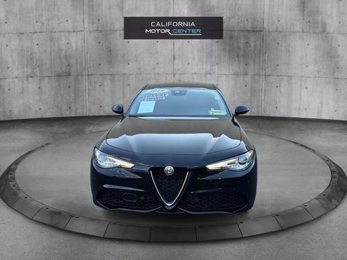 Used 2019 Alfa Romeo Giulia Ti Sport w/ Quick Order Package 22U Sport RWD image 2