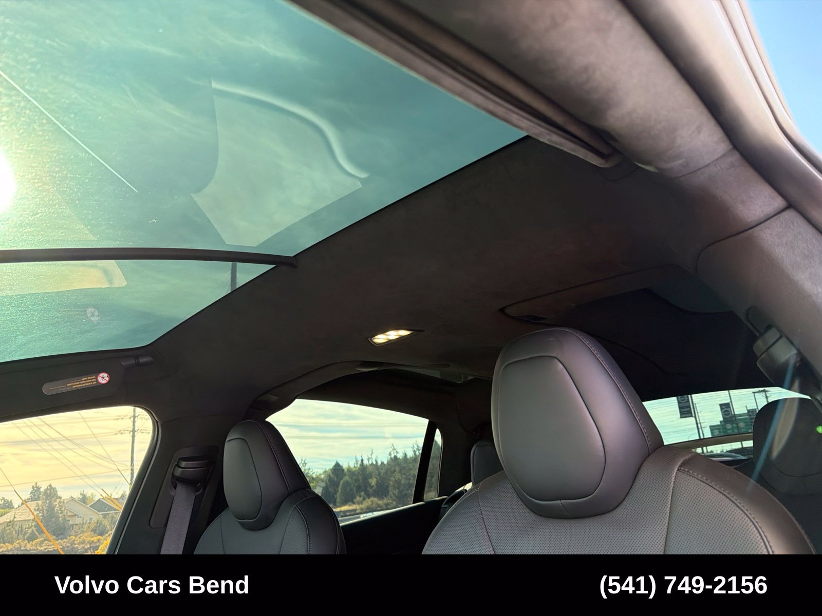 Used 2025 Tesla Model X AWD/4WD image 17