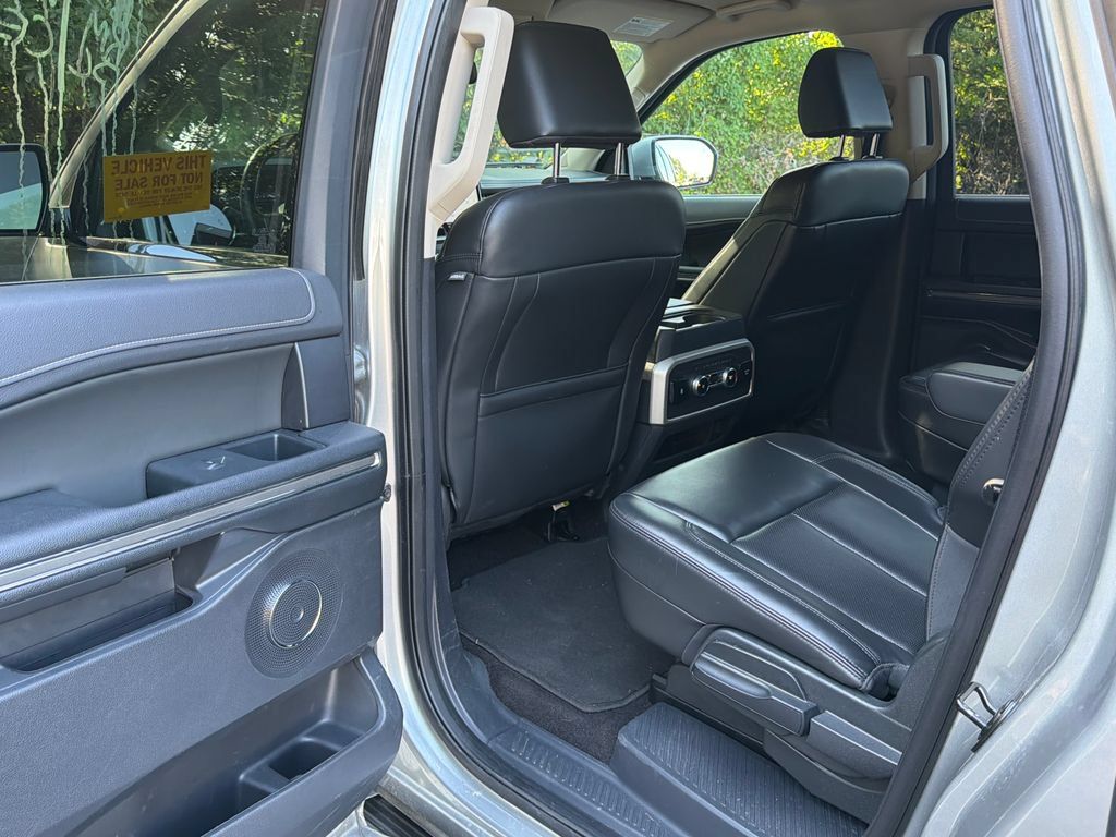 Used 2022 Ford Expedition Max XLT RWD image 18