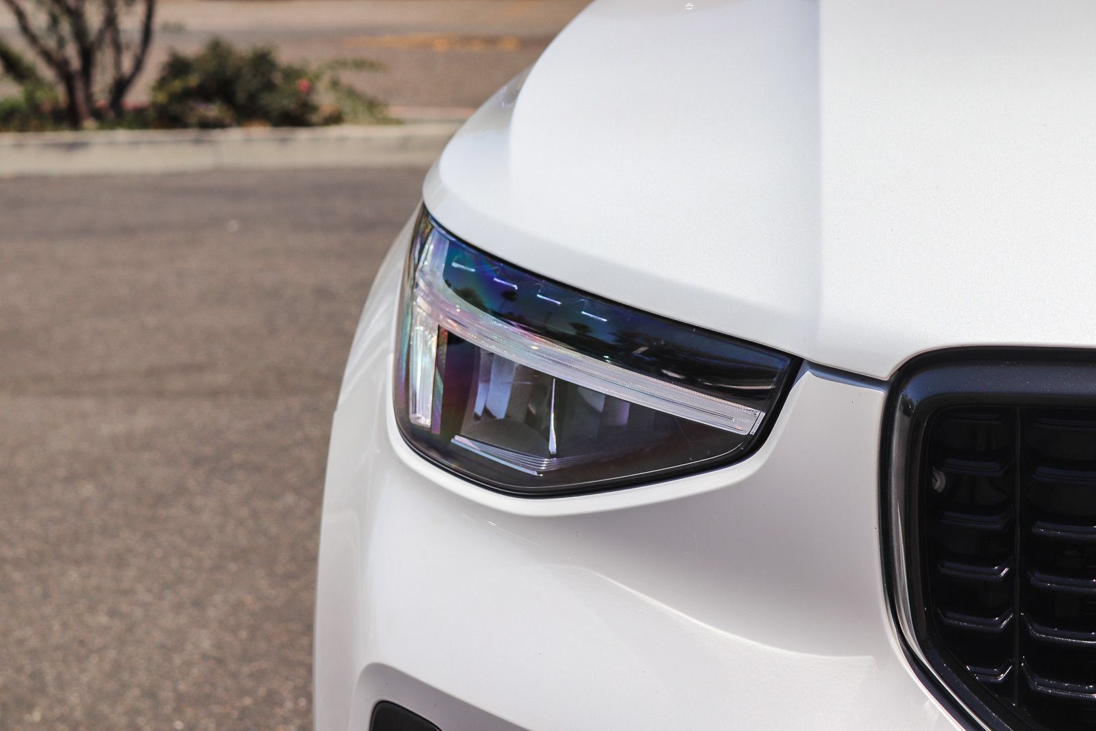 Certified 2026 Volvo XC40 B4 Core FWD image 12
