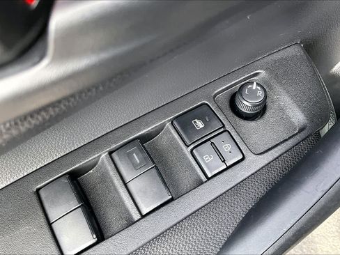 Used 2025 Toyota Corolla LE image 35