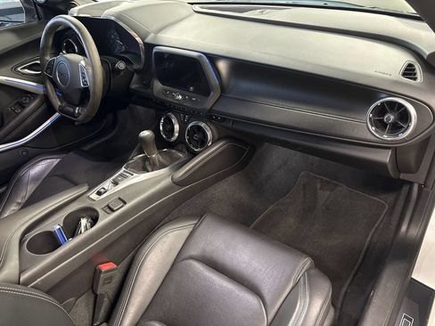 Used 2017 Chevrolet Camaro LT RWD image 44