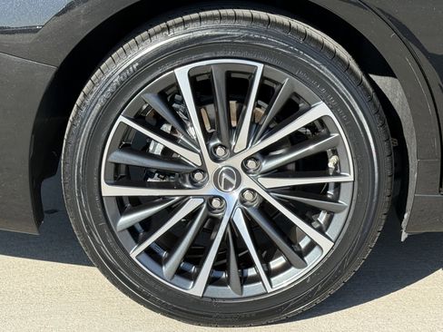 Certified 2025 Lexus ES 300h w/ Premium Package FWD image 14