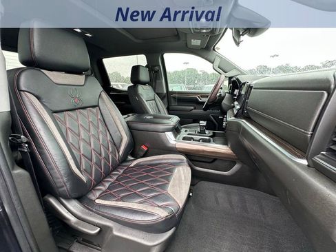Used 2022 Chevrolet Silverado 1500 RST AWD/4WD image 7