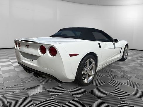 Used 2006 Chevrolet Corvette Convertible w/ Preferred Equipment Group RWD image 5