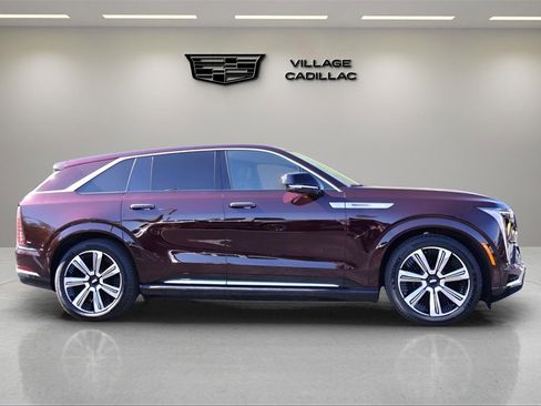 New 2025 Cadillac Escalade IQ Luxury 2 image 6