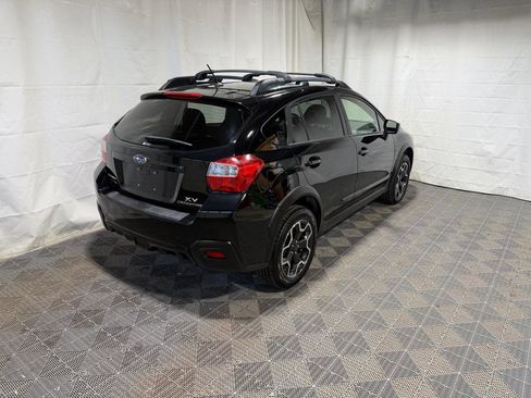 Used 2015 Subaru Crosstrek 2.0i Premium w/ Moonroof Package image 9
