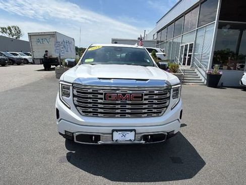 Used 2024 GMC Sierra 1500 Denali w/ Denali Reserve Package AWD/4WD image 2