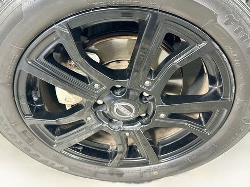 Used 2023 Nissan Kicks SR w/ SR Premium Package FWD image 30