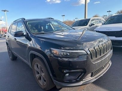 Used 2023 Jeep Cherokee Altitude Lux w/ Lux Elite Package
