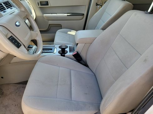 Used 2011 Ford Escape 4WD Hybrid image 3