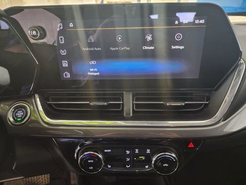 Certified 2025 Chevrolet Trax ACTIV FWD image 21