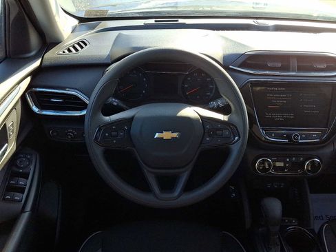 Certified 2023 Chevrolet TrailBlazer LT w/ Convenience Package image 12