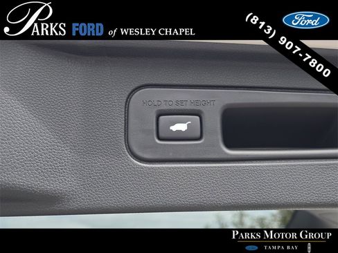 Used 2024 Honda Pilot Touring image 9
