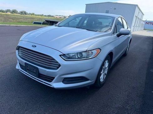 Used 2016 Ford Fusion S FWD image 4